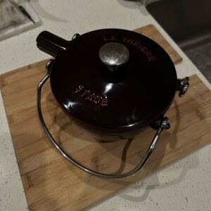 STAUB tea kettle aubergine